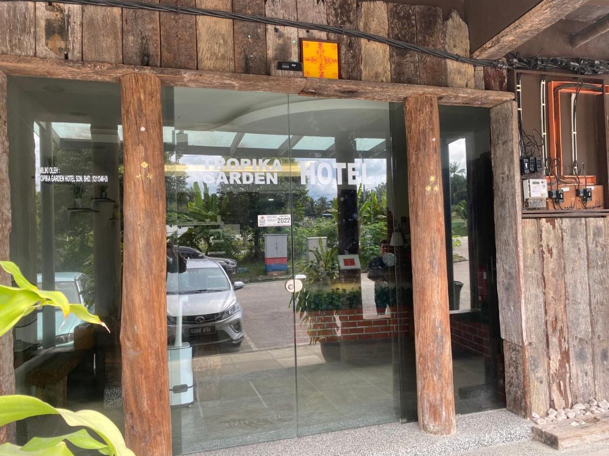 Tropika Garden Hotel Kulai Johor Bahru Bagian luar foto